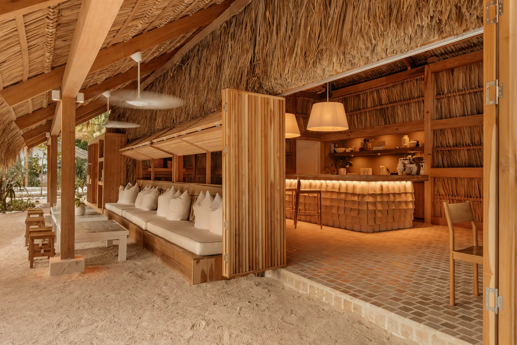 Fermata — Beachfront hotel